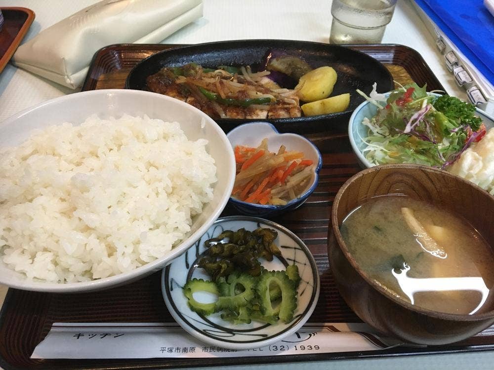 コミヤ