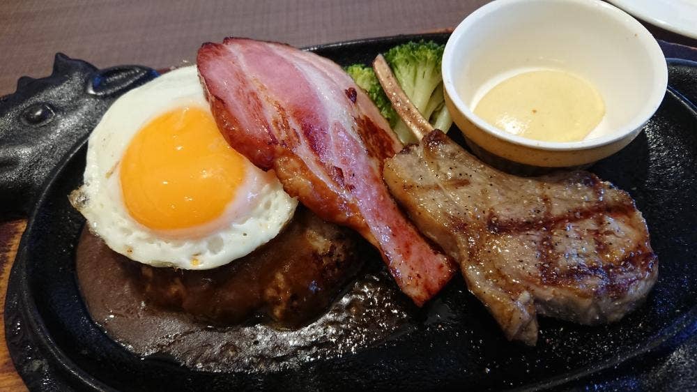 フォルクス 博多駅南店