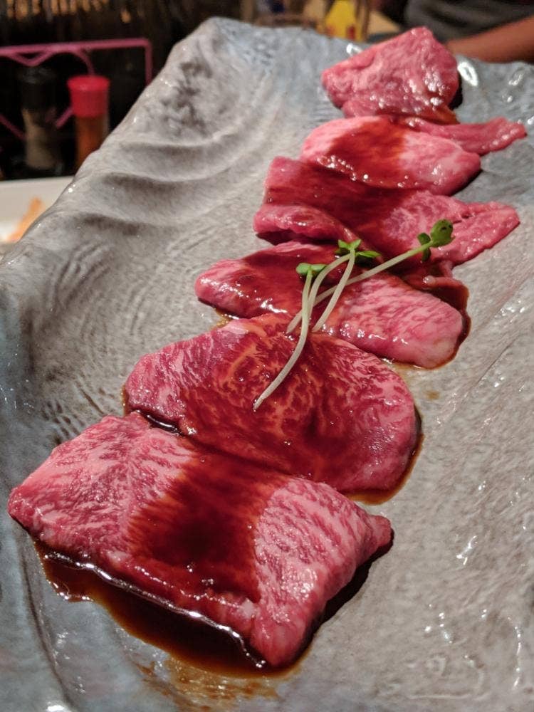 焼肉 錦へんこつ