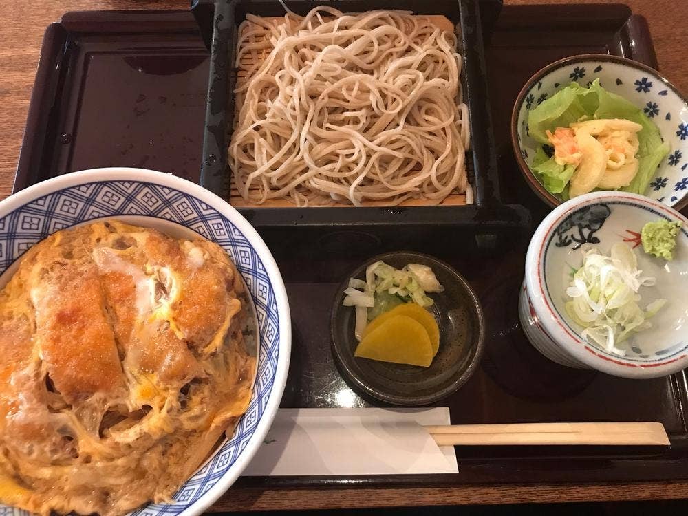 石臼挽き手打ち蕎麦 さん晴
