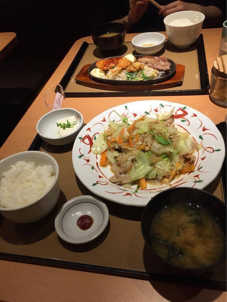 やよい軒 嘉島店