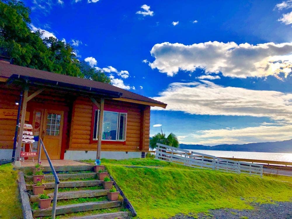 サルワーレ 海を眺める薪窯料理店