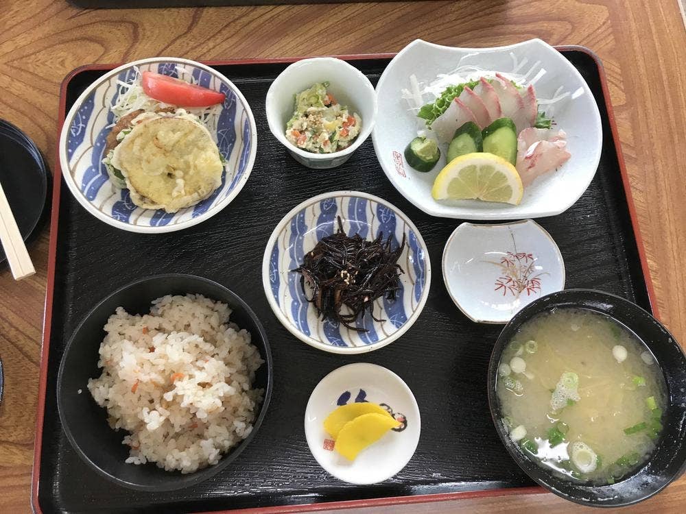 はまゆう食堂