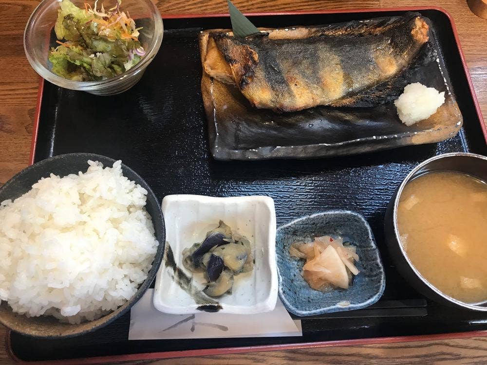 和洋食堂 だいす家