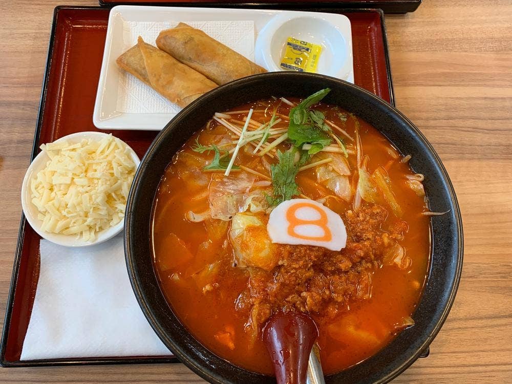 8番らーめん 中川店