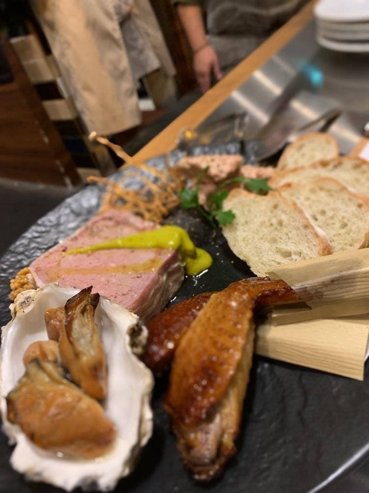 薫製とコンフィの店 ペルル