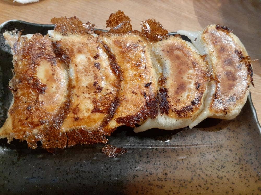 あご出汁餃子 ゆでタン ANTONIO