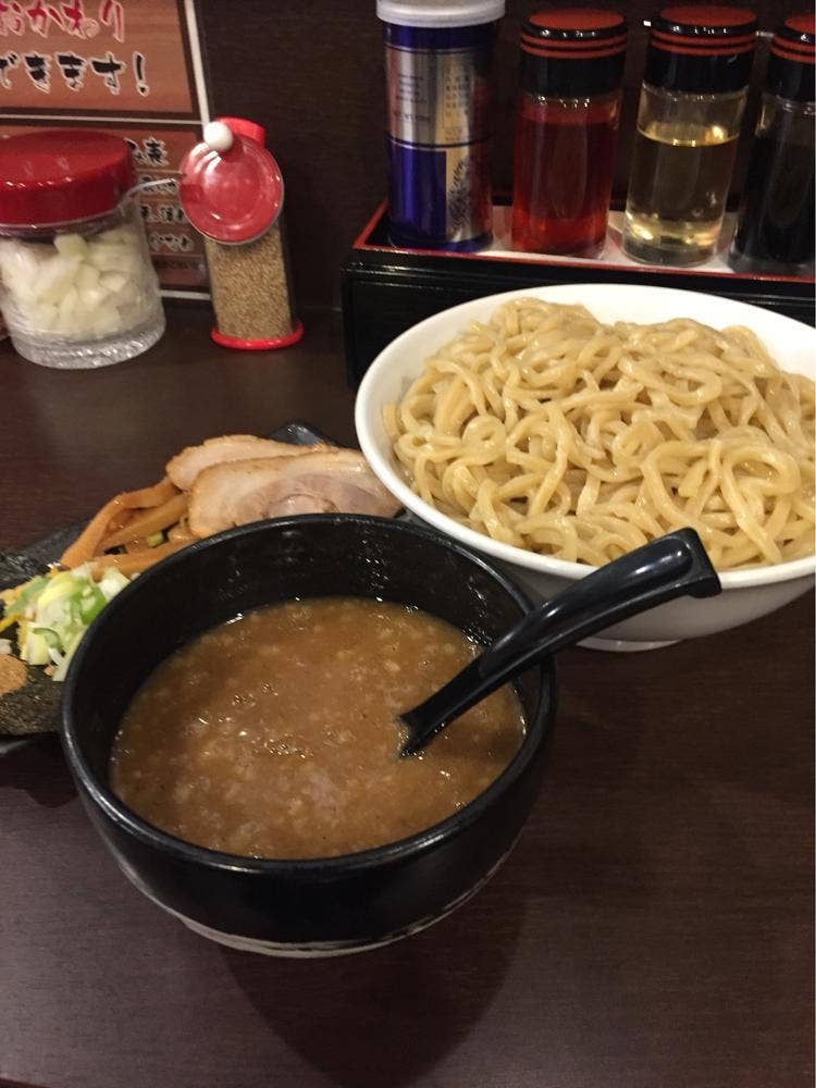 横浜家系らーめん 春樹 吉川店