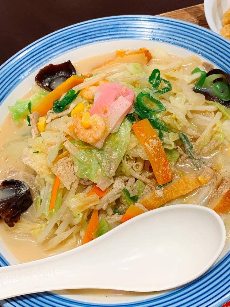 リンガーハット アクロスプラザ与次郎店