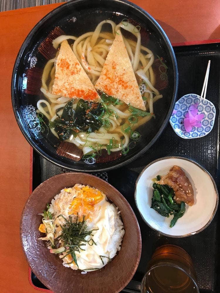 太郎・麺とカツの店