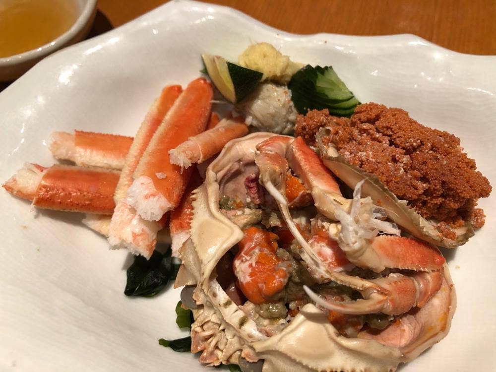 八兆屋 金沢駅前店