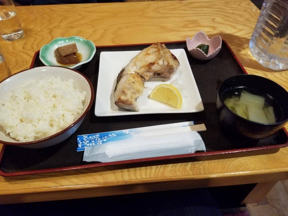明屋