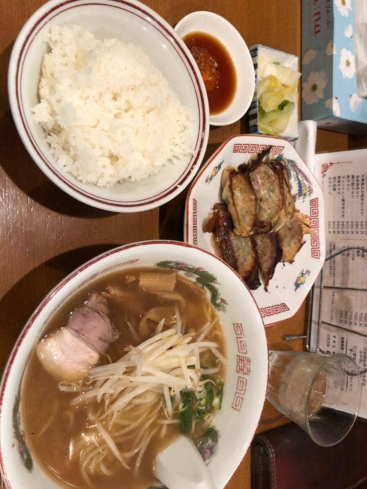 本場中国式手打ちラーメン 菜単