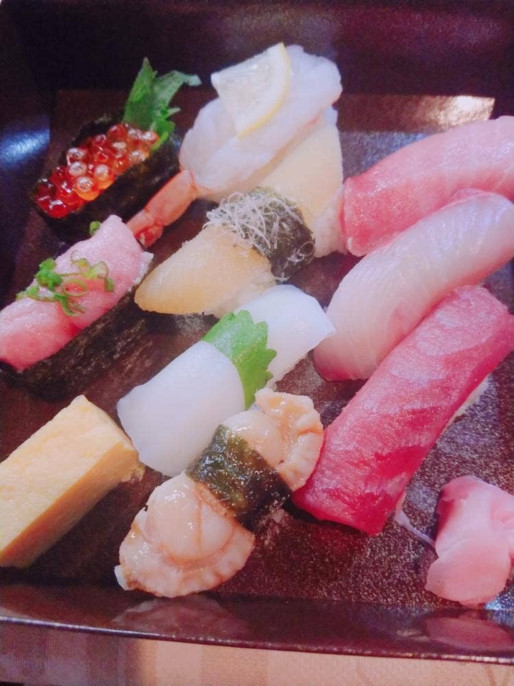 寿し花月本店