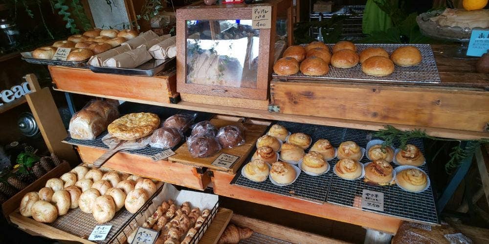 T&M Bread Delivery Sado Island