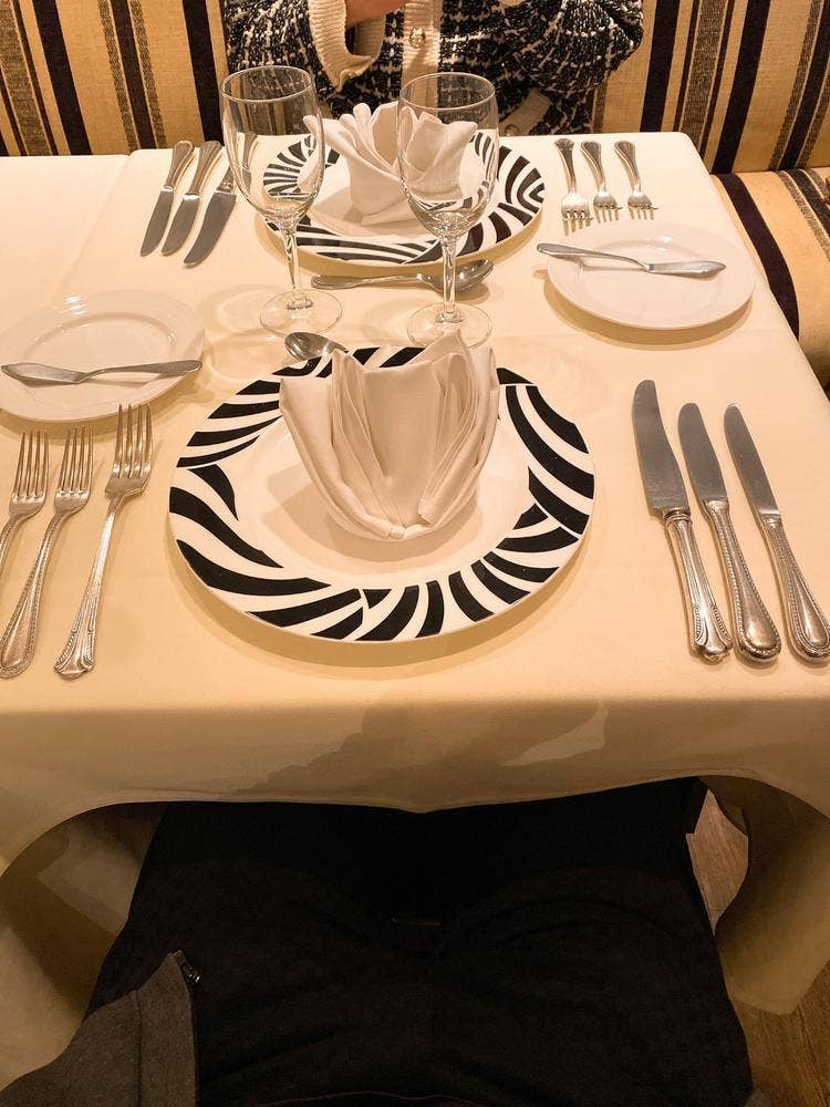 ビストロルプュイドール