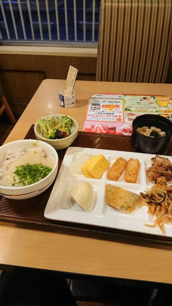 ガスト 松本中央店