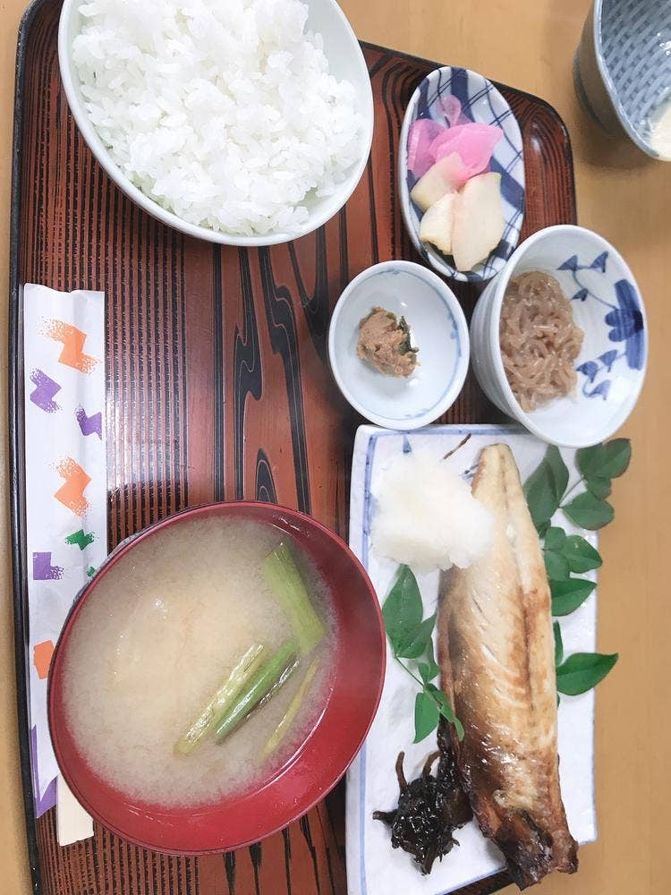 丸八食堂