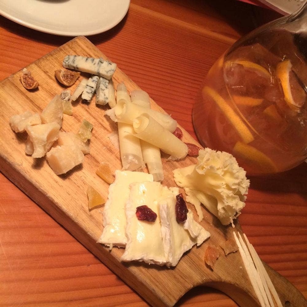 ワインの酒場。ディプント 池袋東口店