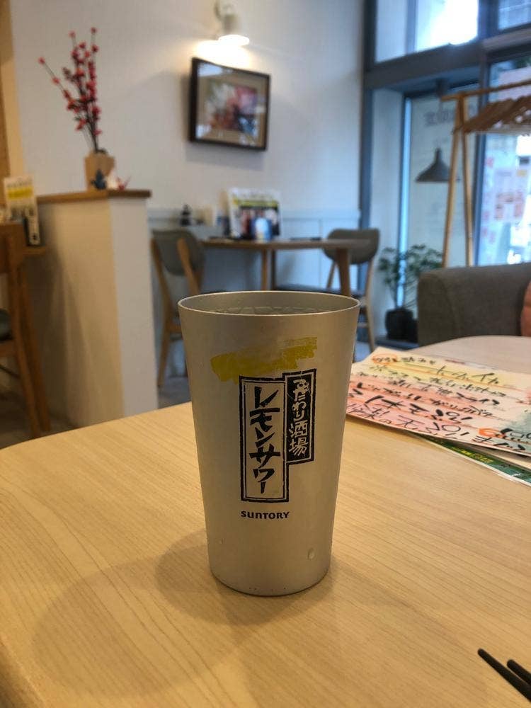 昼は丼ぶり・夜は海鮮居酒屋 しみず