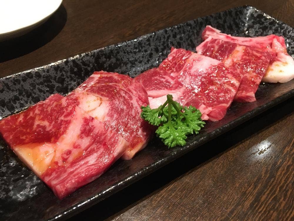 炭火焼肉やまもと