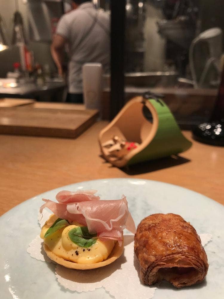 ヤナカ スギウラ