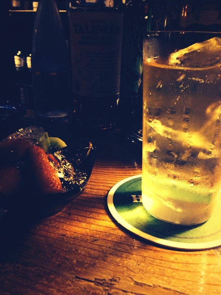 BARブルームーン