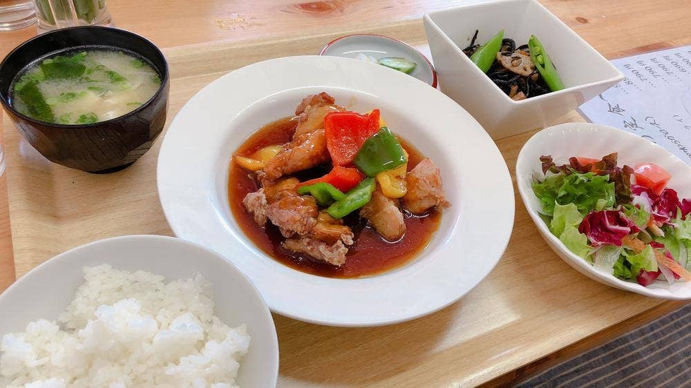 岡垣食堂 酒食 美の吉