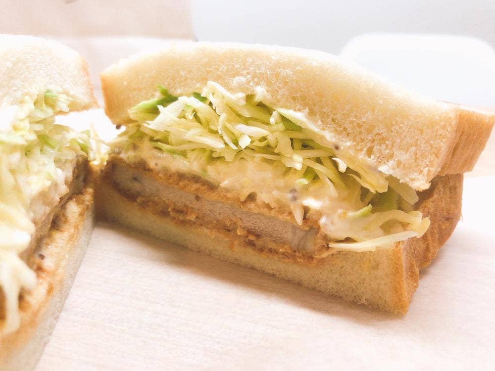 三日月屋 カツサンドのお店 博多駅いっぴん通り店