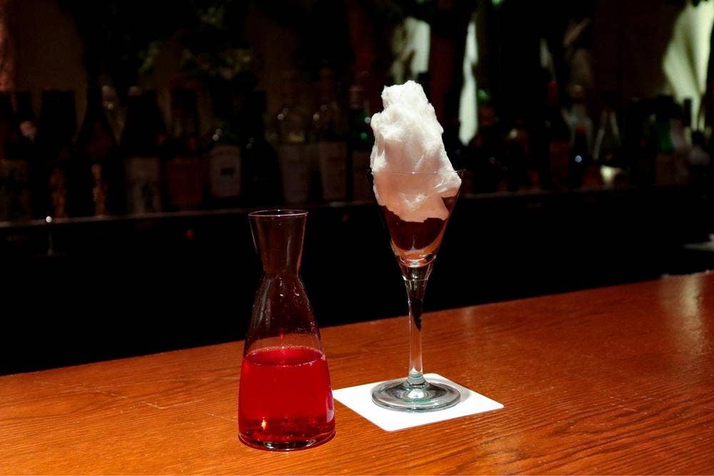 BAR TOMOAKI