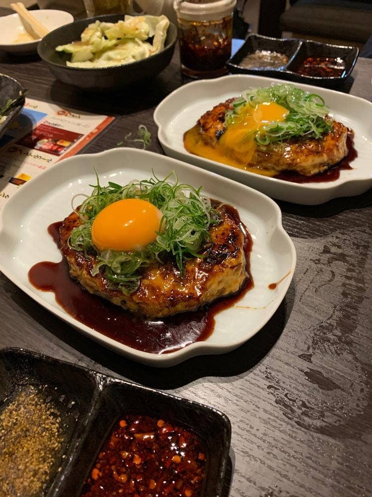 餃子ととりからのトミー