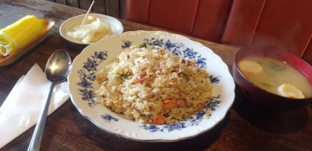 コーヒーと軽食の店 余舎