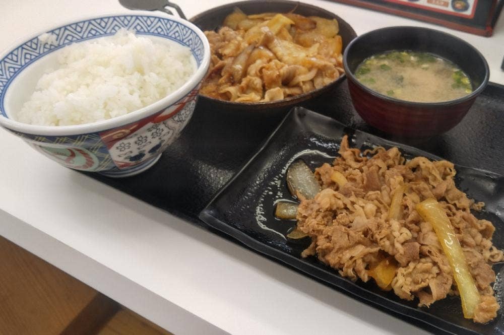 吉野家3号線松香台店