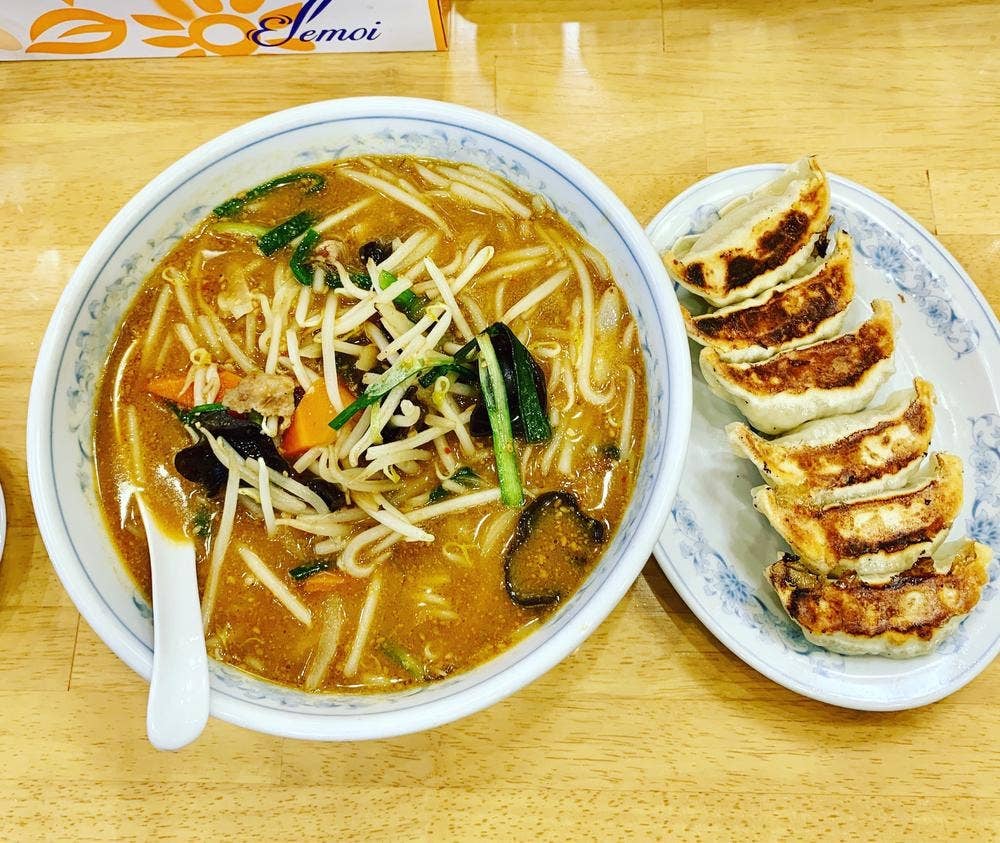 ぎょうざの満洲 小平南口店