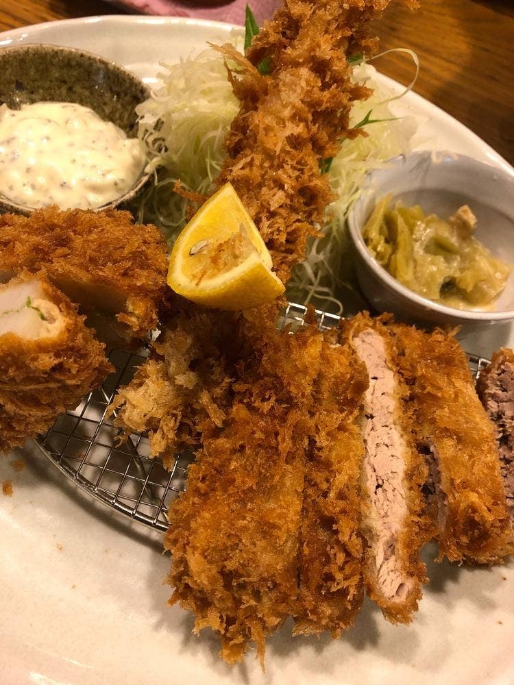 とんかつ豚ゴリラ