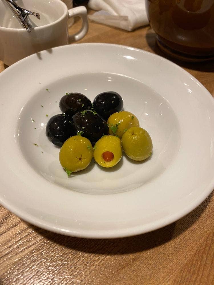 炭火焼と南イタリア料理のお店 ヴァカンツェ