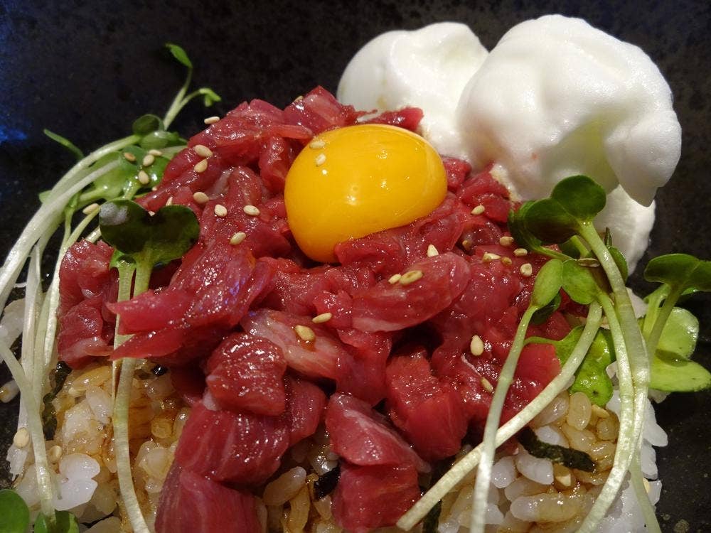 馬刺し馬肉料理専門店 波津馬 福岡店