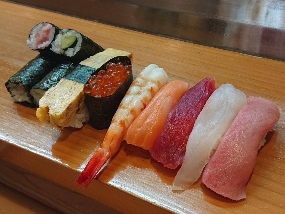 松鮨