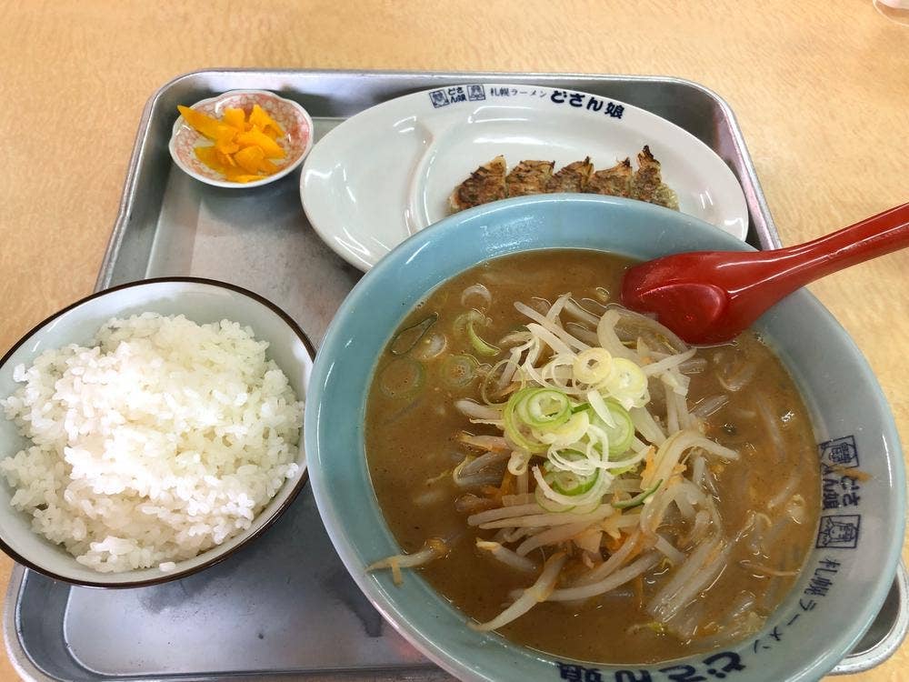 札幌ラーメン どさん娘 岩井店
