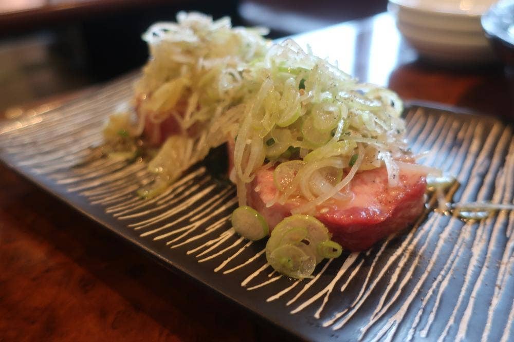 炭火ホルモン 吟