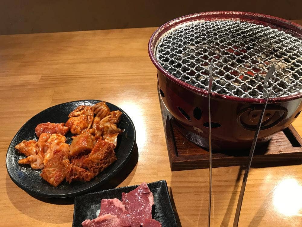 炭火焼肉ホルモン こいこい