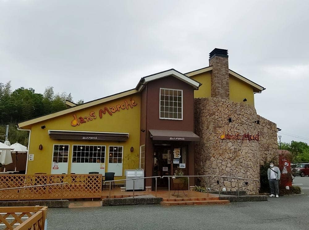 ダンマルシェ 西神店