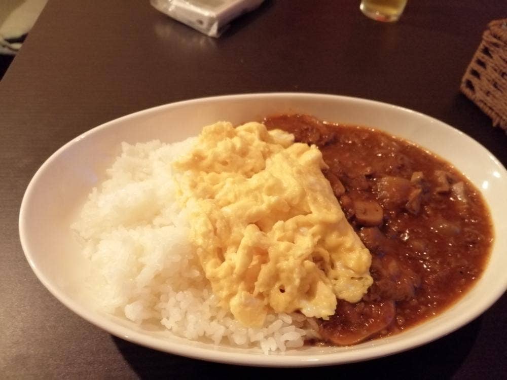 コモエスタ食堂