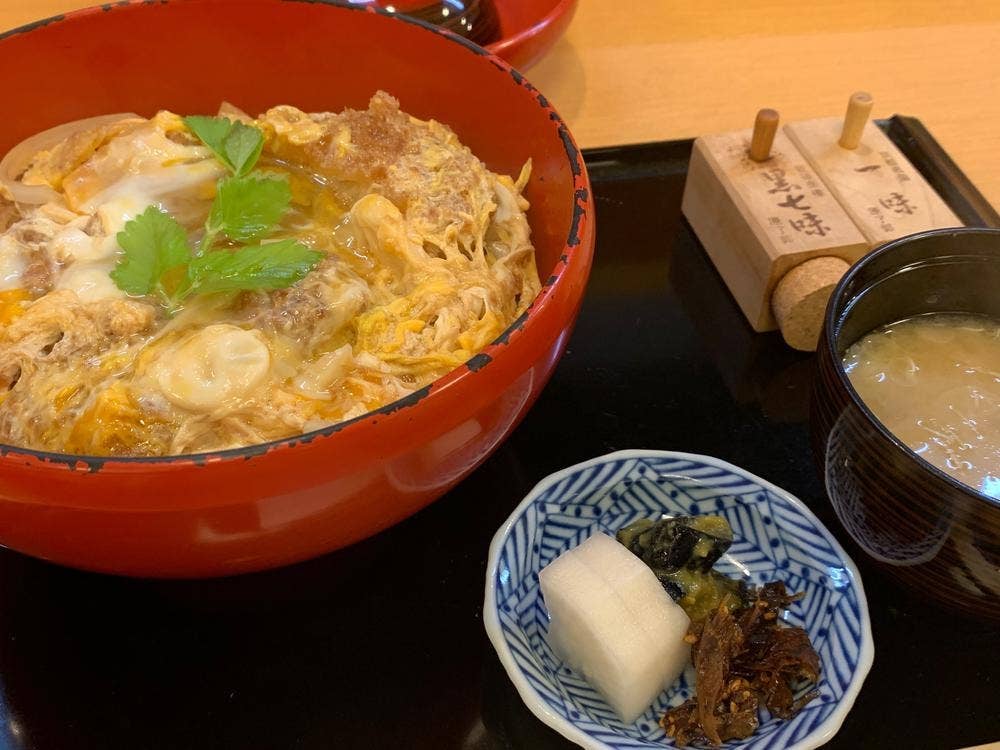 とくら