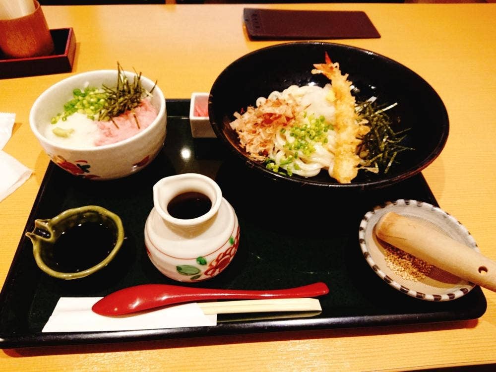 讃岐うどん 護兵衛