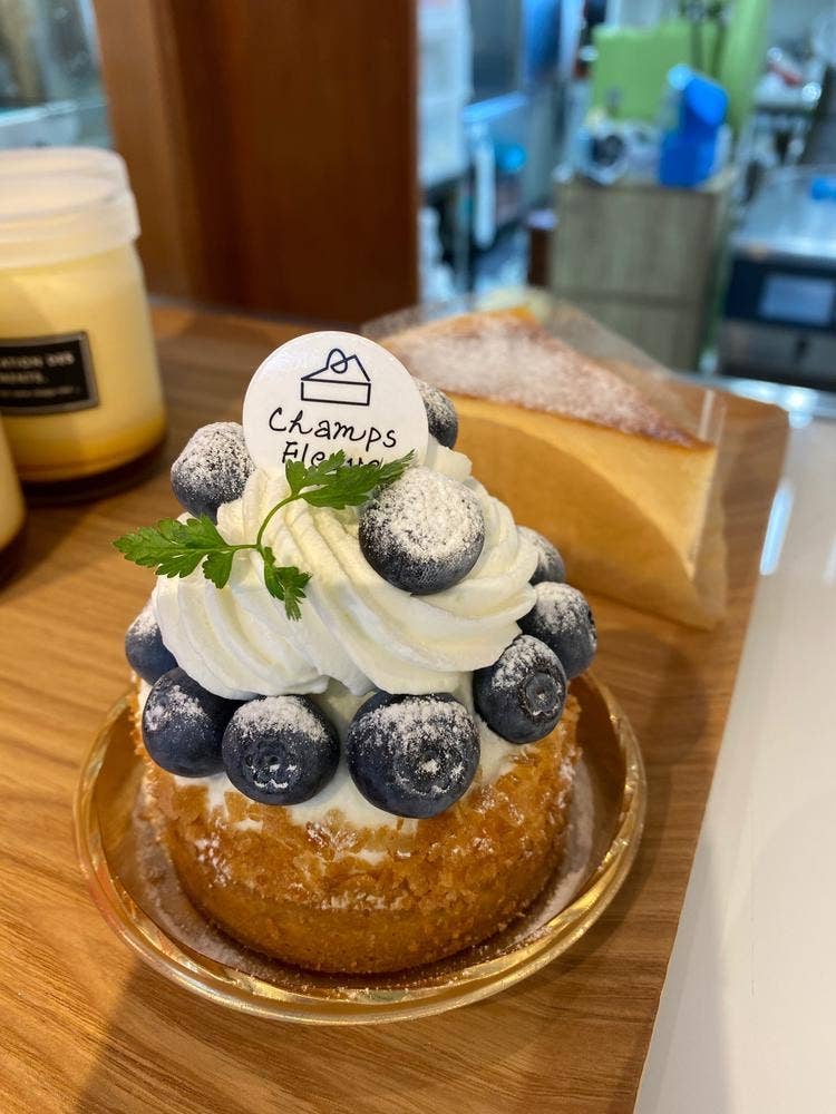 パティスリー シャンフルーヴ