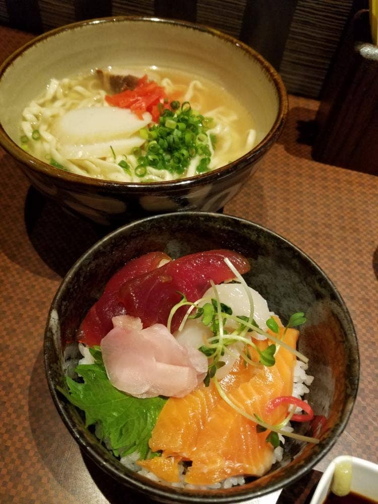あしびなー
