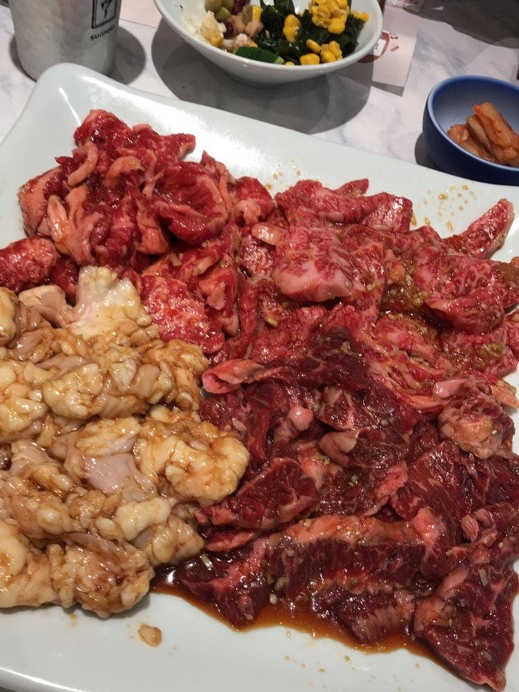 焼肉なべしま 次郎丸店