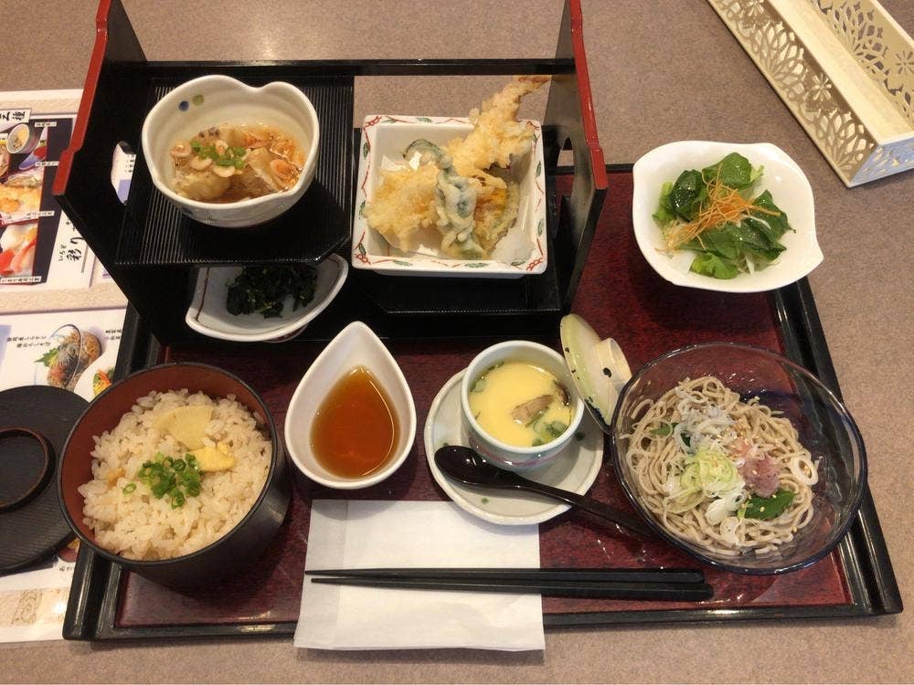こだわり和食と甘味処 かんながら イオンモール石巻店