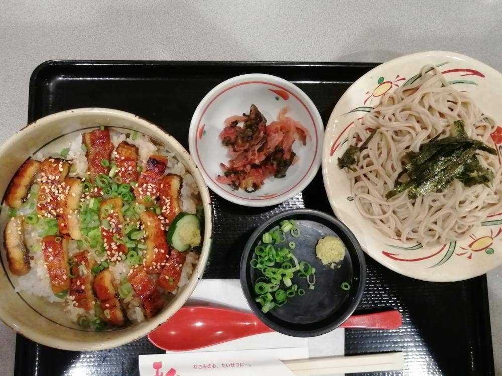 庄屋 宇美店